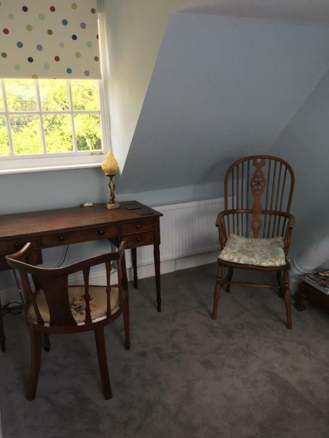 Kineton  Lockwood House Bed & Breakfast エクステリア 写真