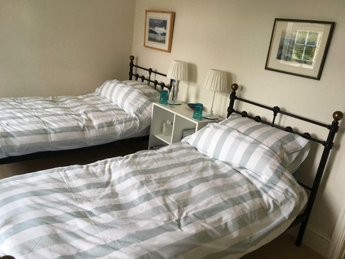 Kineton  Lockwood House Bed & Breakfast エクステリア 写真