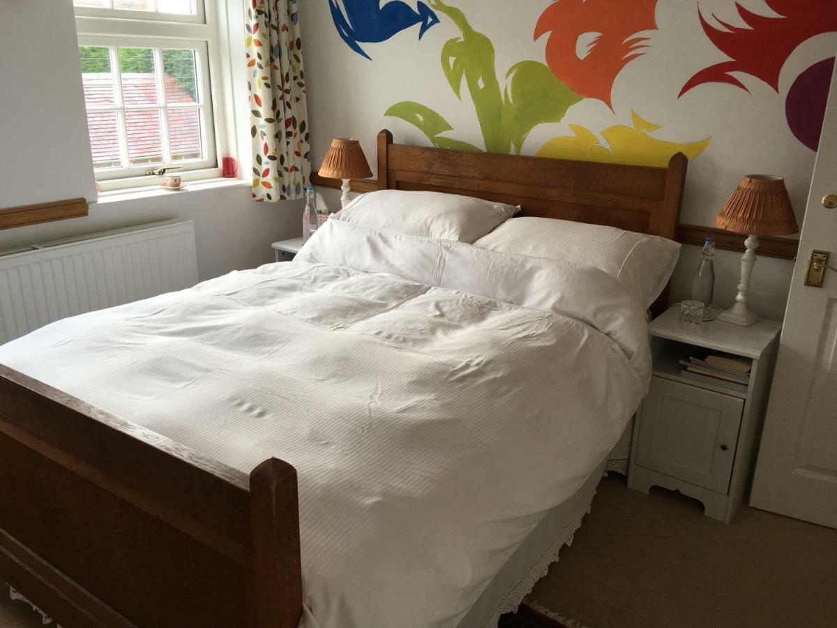 Kineton  Lockwood House Bed & Breakfast エクステリア 写真